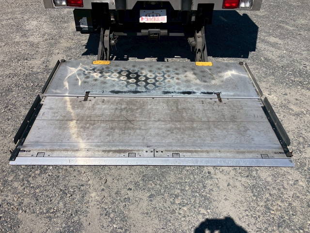 いすゞフォワード冷凍車（冷蔵車）中型（4t）[写真18]