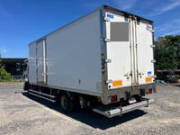 いすゞフォワード冷凍車（冷蔵車）中型（4t）[写真05]