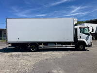 いすゞフォワード冷凍車（冷蔵車）中型（4t）[写真08]