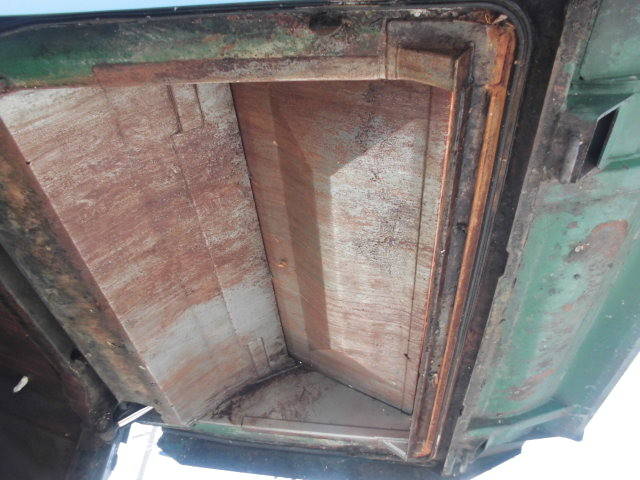 日野レンジャーパッカー車（塵芥車）中型（4t）[写真07]