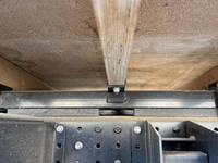 三菱ふそうキャンター平ボディ小型（2t・3t）[写真22]