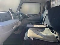 三菱ふそうキャンター平ボディ小型（2t・3t）[写真28]