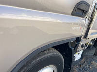 三菱ふそうキャンター平ボディ小型（2t・3t）[写真09]