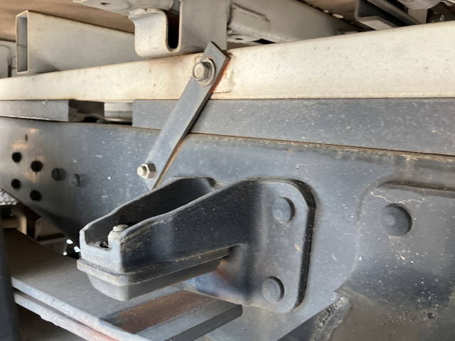 日野デュトロ平ボディ小型（2t・3t）[写真18]