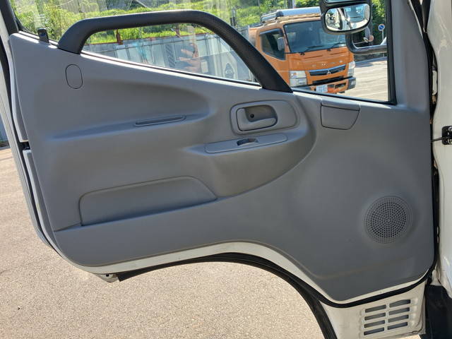 日野デュトロ平ボディ小型（2t・3t）[写真25]