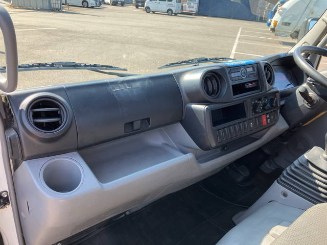 日野デュトロ平ボディ小型（2t・3t）[写真29]