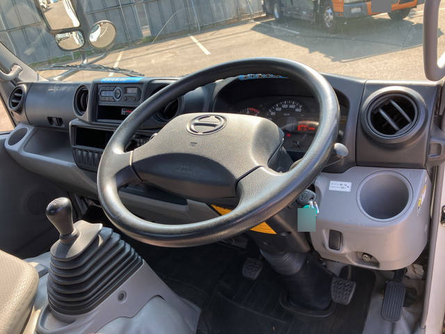 日野デュトロ平ボディ小型（2t・3t）[写真30]