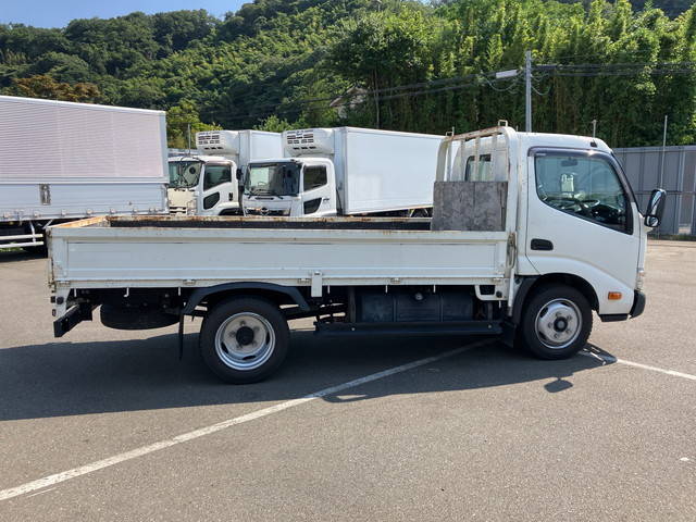 日野デュトロ平ボディ小型（2t・3t）[写真06]