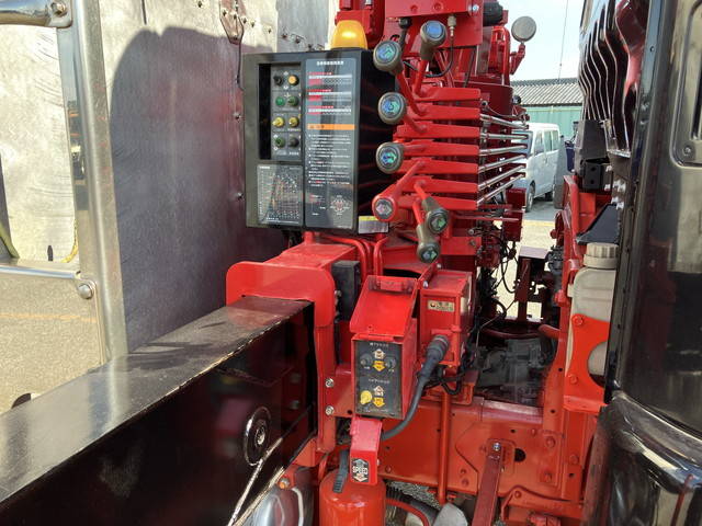 三菱ふそうファイターセルフクレーン4段増トン（6t・8t）[写真17]