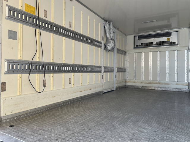 日野デュトロ冷凍車（冷蔵車）小型（2t・3t）[写真14]