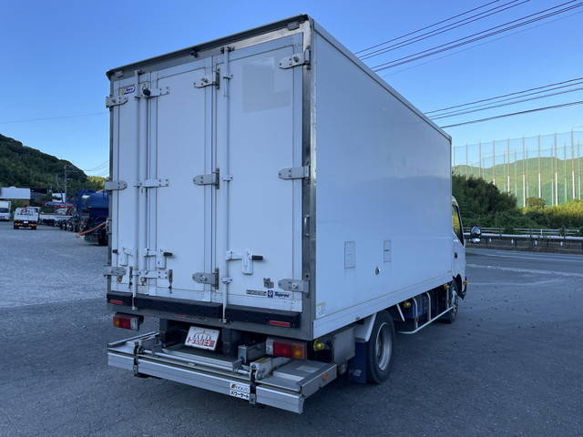 日野デュトロ冷凍車（冷蔵車）小型（2t・3t）[写真02]