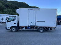 日野デュトロ冷凍車（冷蔵車）小型（2t・3t）[写真06]