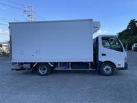 日野デュトロ冷凍車（冷蔵車）小型（2t・3t）[写真08]