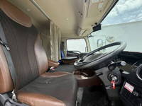 日野プロフィア冷凍車（冷蔵車）大型（10t）[写真11]