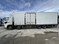 日野プロフィア冷凍車（冷蔵車）大型（10t）[写真07]