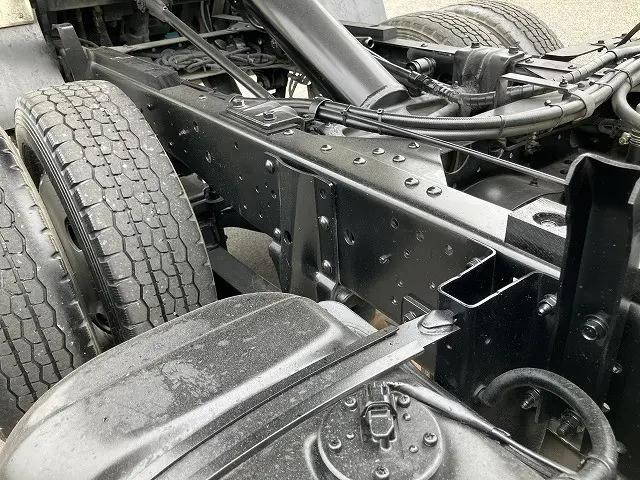 いすゞエルフローダーダンプ小型（2t・3t）[写真16]