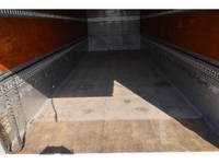 いすゞフォワードアルミウイング中型（4t）[写真18]