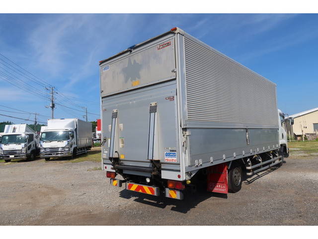 いすゞフォワードアルミウイング中型（4t）[写真02]