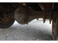 いすゞフォワードアルミウイング中型（4t）[写真21]