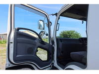 いすゞフォワードアルミウイング中型（4t）[写真38]