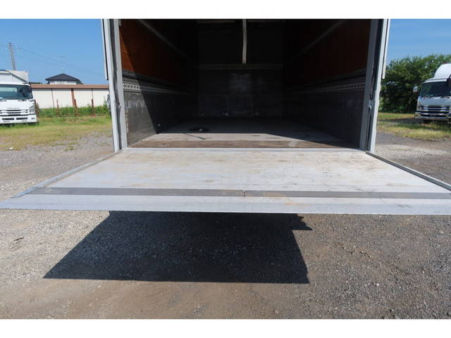 いすゞフォワードアルミウイング中型（4t）[写真07]