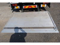 いすゞフォワードアルミウイング中型（4t）[写真10]