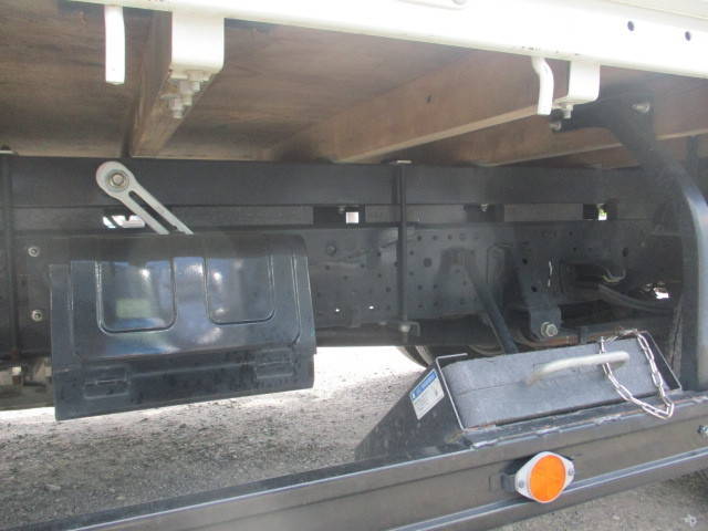 いすゞエルフクレーン4段小型（2t・3t）[写真14]