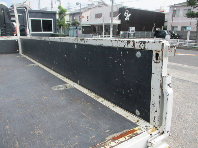 いすゞエルフクレーン4段小型（2t・3t）[写真20]