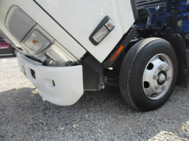 いすゞエルフクレーン4段小型（2t・3t）[写真39]