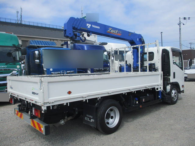 いすゞエルフクレーン4段小型（2t・3t）[写真04]