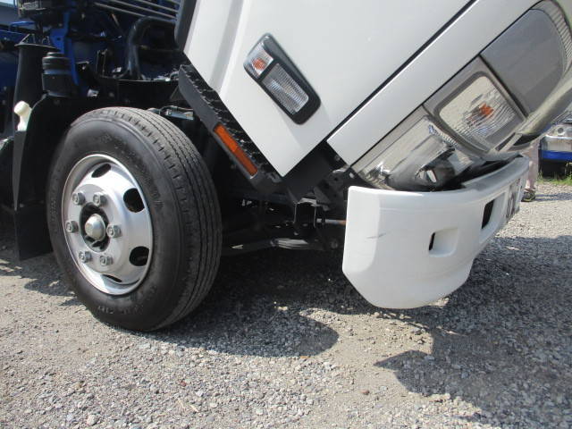 いすゞエルフクレーン4段小型（2t・3t）[写真40]