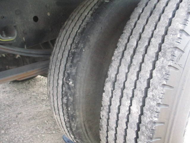 いすゞエルフクレーン4段小型（2t・3t）[写真09]