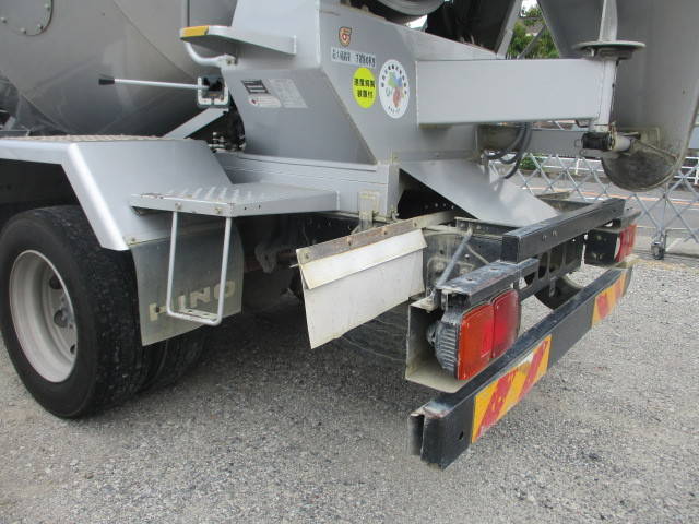 日野レンジャーミキサー車（コンクリートミキサー）増トン（6t・8t）[写真11]