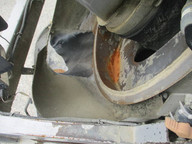 日野レンジャーミキサー車（コンクリートミキサー）増トン（6t・8t）[写真16]