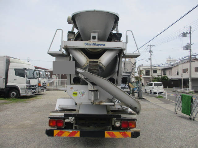 日野レンジャーミキサー車（コンクリートミキサー）増トン（6t・8t）[写真02]