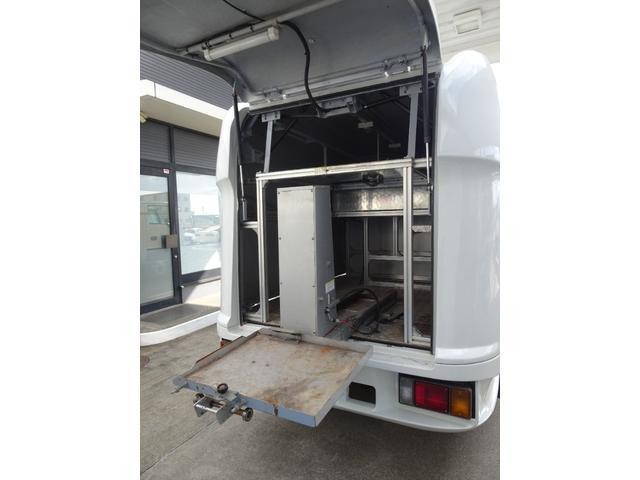 いすゞエルフ消防車小型（2t・3t）[写真18]