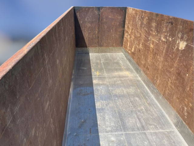 日野プロフィアコンテナ専用車大型（10t）[写真10]