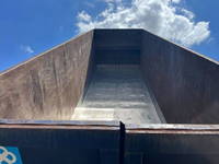 日野プロフィアコンテナ専用車大型（10t）[写真11]