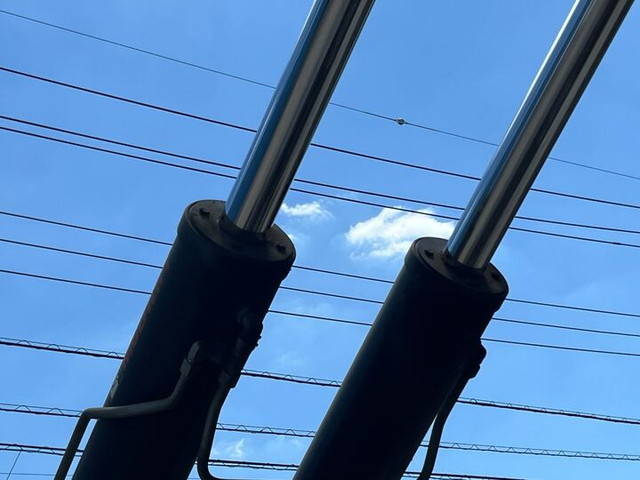 日野プロフィアコンテナ専用車大型（10t）[写真15]