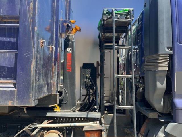 日野プロフィアコンテナ専用車大型（10t）[写真19]