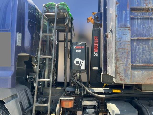 日野プロフィアコンテナ専用車大型（10t）[写真20]