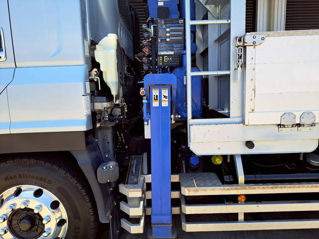 いすゞギガクレーン5段大型（10t）[写真17]