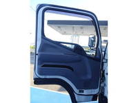 三菱ふそうキャンターパネルバン小型（2t・3t）[写真28]