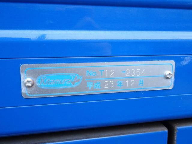 三菱ふそうキャンターパネルバン小型（2t・3t）[写真09]