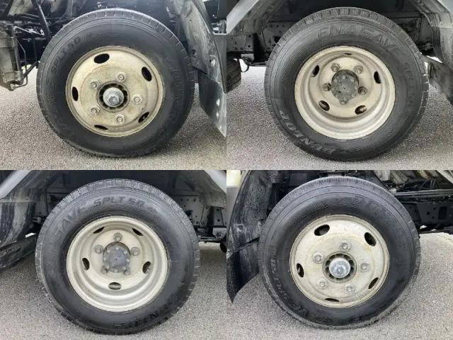 いすゞエルフアルミバン小型（2t・3t）[写真20]