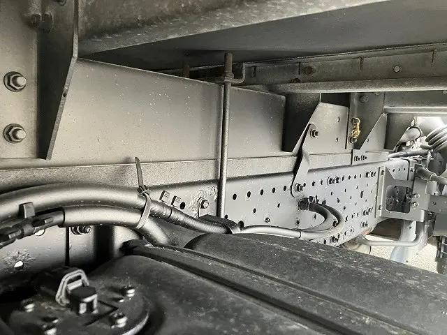 いすゞエルフアルミバン小型（2t・3t）[写真23]