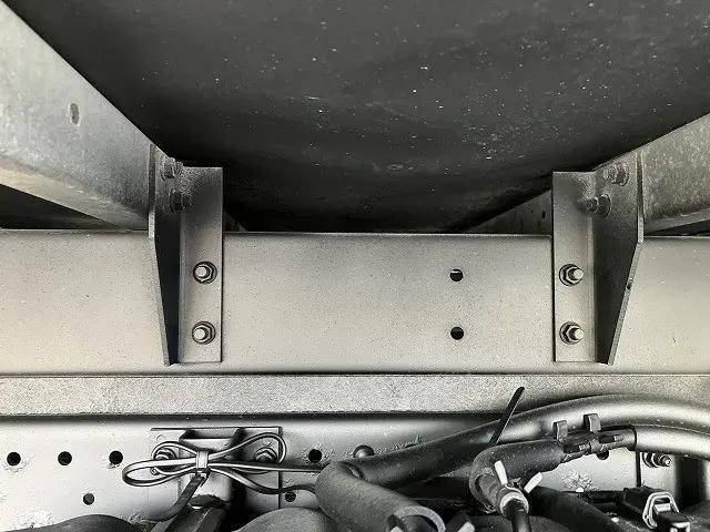 いすゞエルフアルミバン小型（2t・3t）[写真24]