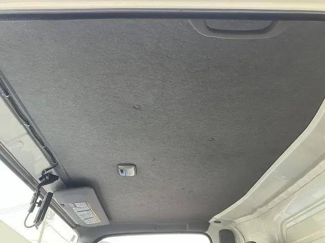 いすゞエルフアルミバン小型（2t・3t）[写真30]