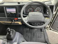 いすゞエルフアルミバン小型（2t・3t）[写真33]