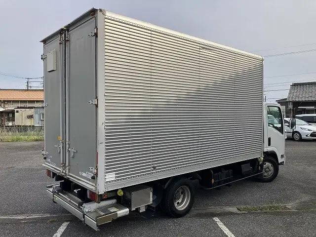 いすゞエルフアルミバン小型（2t・3t）[写真04]
